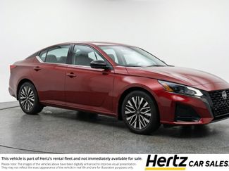 Used 2025 Nissan Altima 2.5 SV video 1