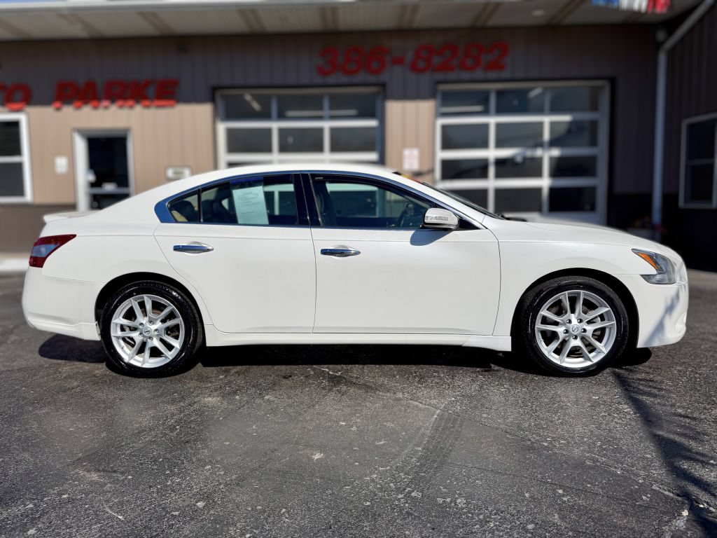 Used 2011 Nissan Maxima 3.5 SV w/ Monitor Pkg FWD image 1