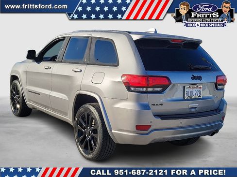 Used 2019 Jeep Grand Cherokee Altitude image 3
