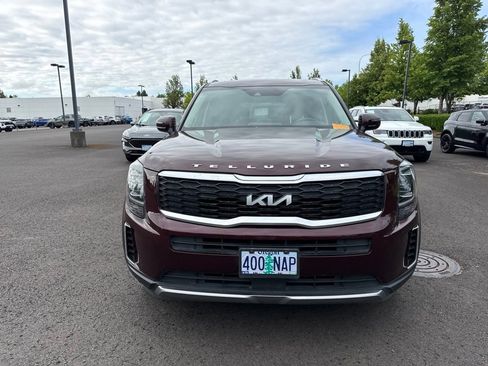 Used 2022 Kia Telluride S AWD/4WD image 2