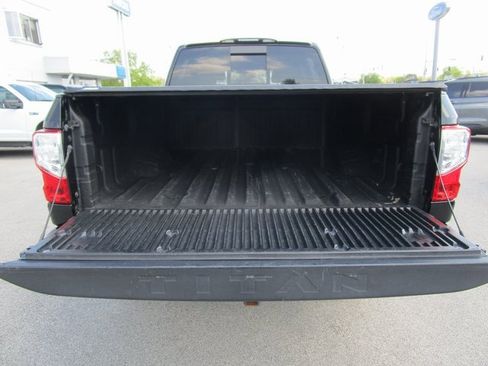 Used 2017 Nissan Titan PRO-4X image 13