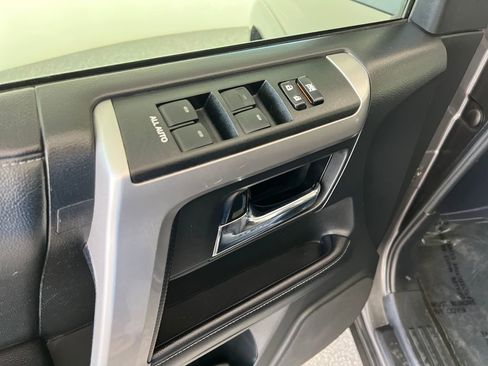 Used 2021 Toyota 4Runner SR5 AWD/4WD image 13