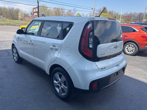 Used 2018 Kia Soul FWD image 6