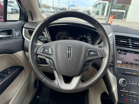 Used 2018 Lincoln MKC Reserve image 10