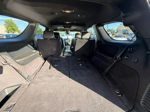 Used 2017 Dodge Durango R/T w/ Trailer Tow Group IV AWD/4WD image 32