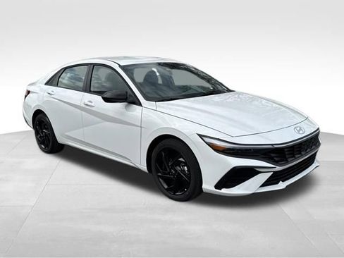 New 2026 Hyundai Elantra Sport FWD image 7