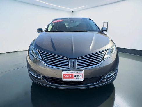 Used 2014 Lincoln MKZ FWD image 8