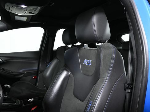Used 2017 Ford Focus RS AWD/4WD image 6