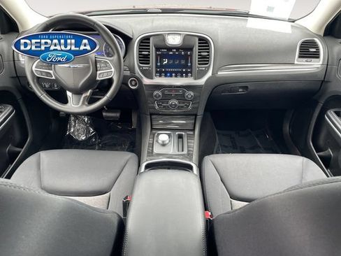 Used 2019 Chrysler 300 Touring w/ Driver Convenience Group AWD/4WD image 13