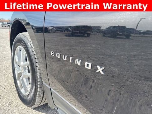 Used 2024 Chevrolet Equinox LT image 9