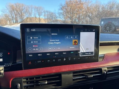 Used 2023 Lincoln Corsair Reserve w/ Rear Removable Package Tray image 23