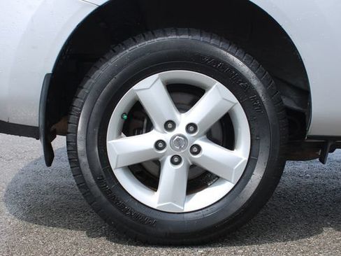 Used 2013 Nissan Rogue S w/ Special Edition Pkg FWD image 34