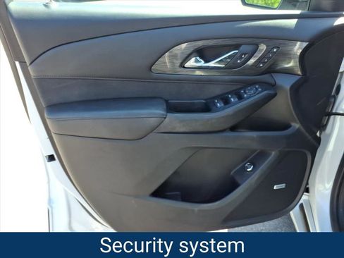 Certified 2022 Chevrolet Traverse High Country w/ LPO, Floor Liner Package FWD image 18