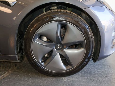 Used 2020 Tesla Model 3 Long Range image 51