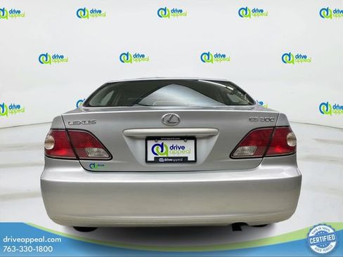 Used 2003 Lexus ES 330 FWD image 7