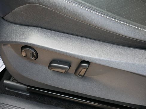 Used 2024 Volkswagen Tiguan Wolfsburg Edition FWD image 23