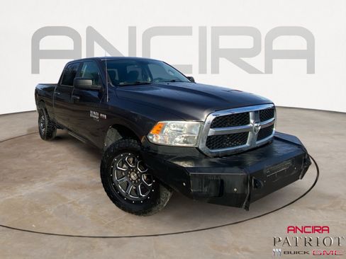 Used 2019 RAM 1500 Classic SLT image 1