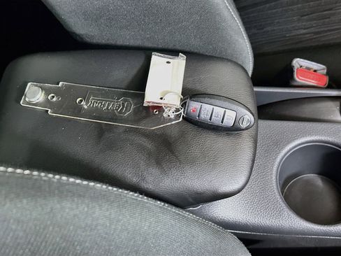 Used 2019 Nissan Sentra SV FWD image 33