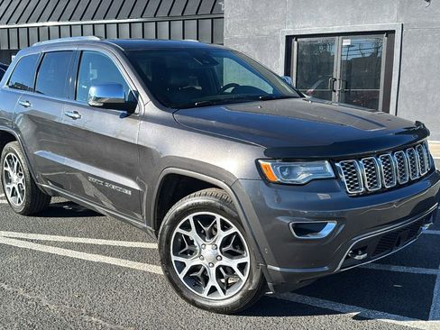 Used 2019 Jeep Grand Cherokee Overland image 1