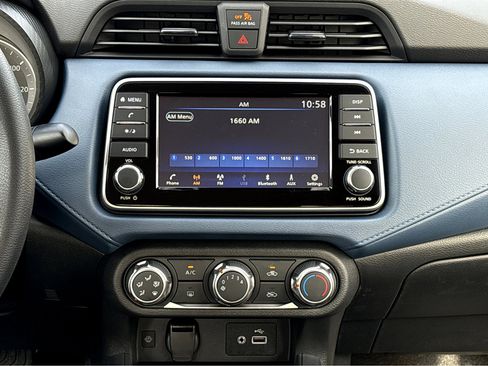 New 2025 Nissan Versa SV w/ Trunk Package FWD image 5