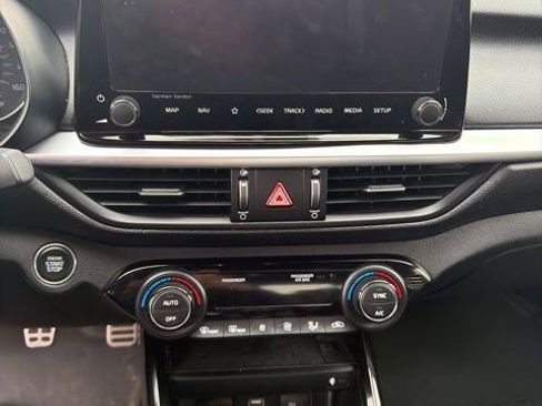 Used 2024 Kia Forte GT FWD image 12