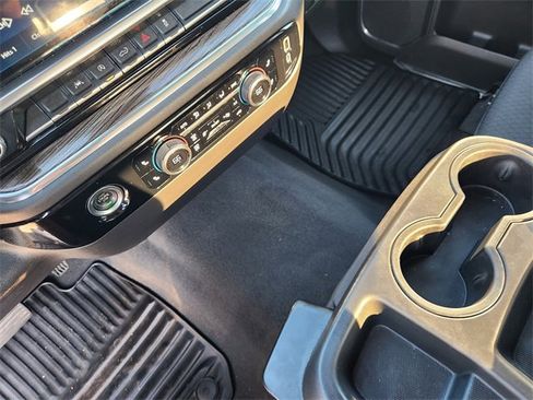 Used 2023 Chevrolet Silverado 1500 LT image 19