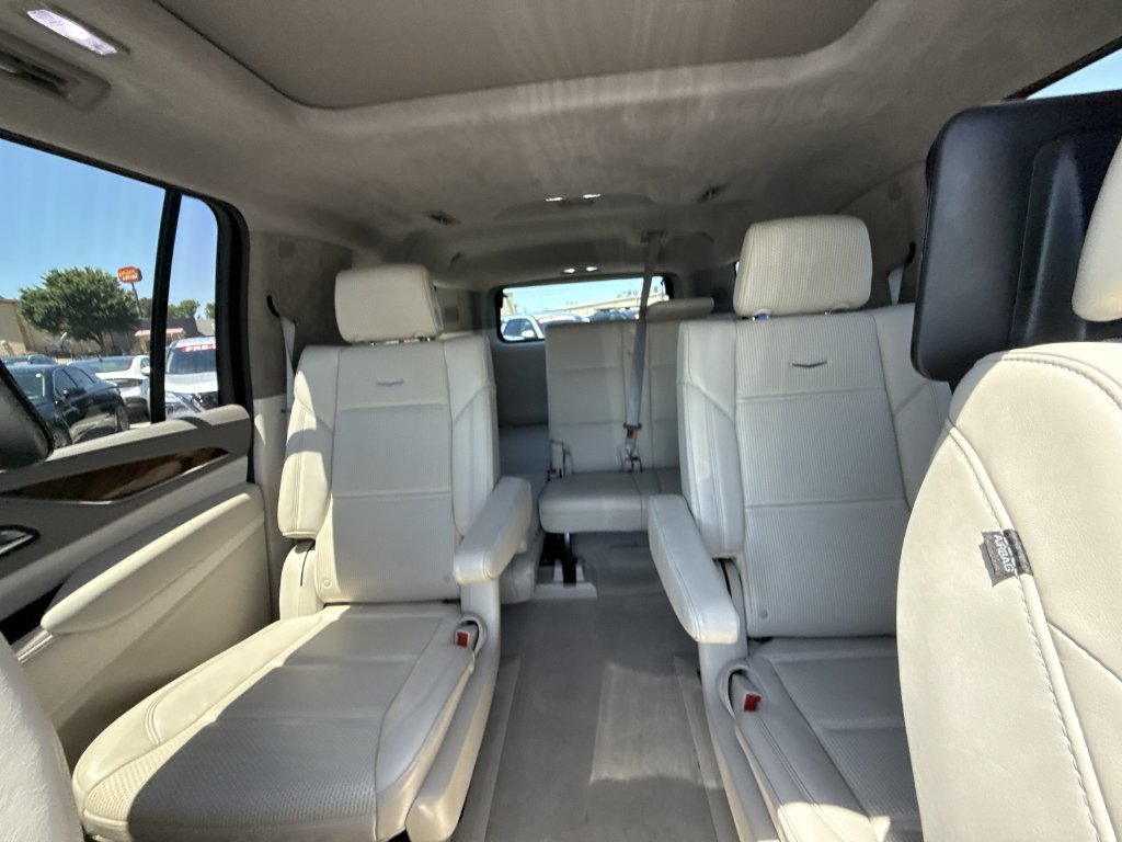 Used 2024 Cadillac Escalade ESV Sport Platinum AWD/4WD image 15