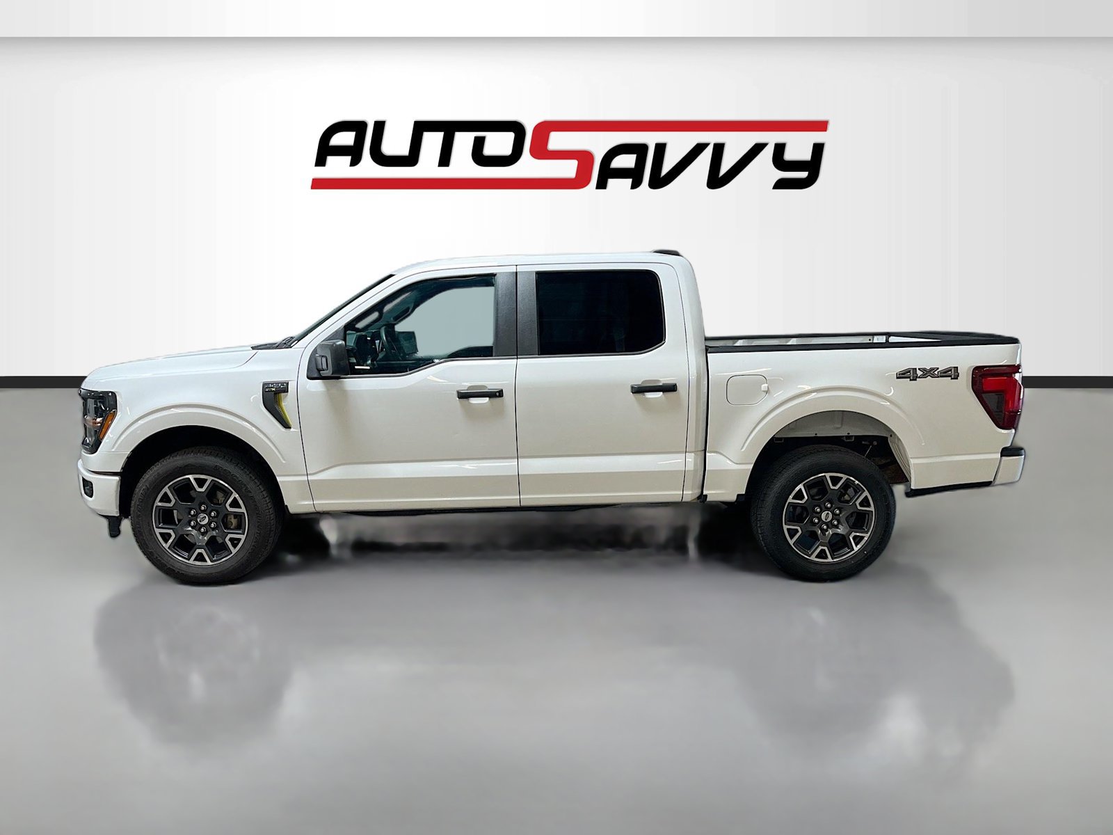 Used 2024 Ford F150 STX AWD/4WD image 4