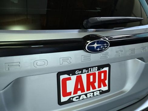 Used 2025 Subaru Forester Premium AWD/4WD image 13