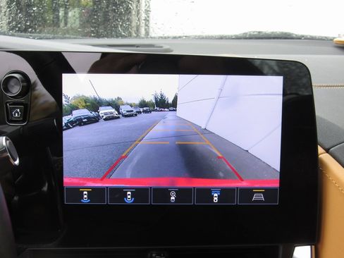 Used 2020 Chevrolet Corvette Stingray Preferred Cpe w/ 2LT Preferred Equipment Group image 31