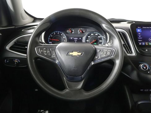 Used 2023 Chevrolet Malibu LT image 32
