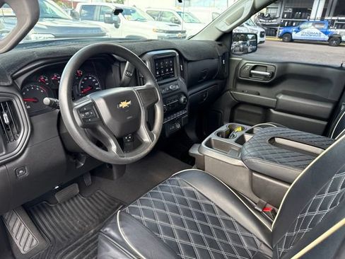Used 2022 Chevrolet Silverado 1500 Custom RWD image 8