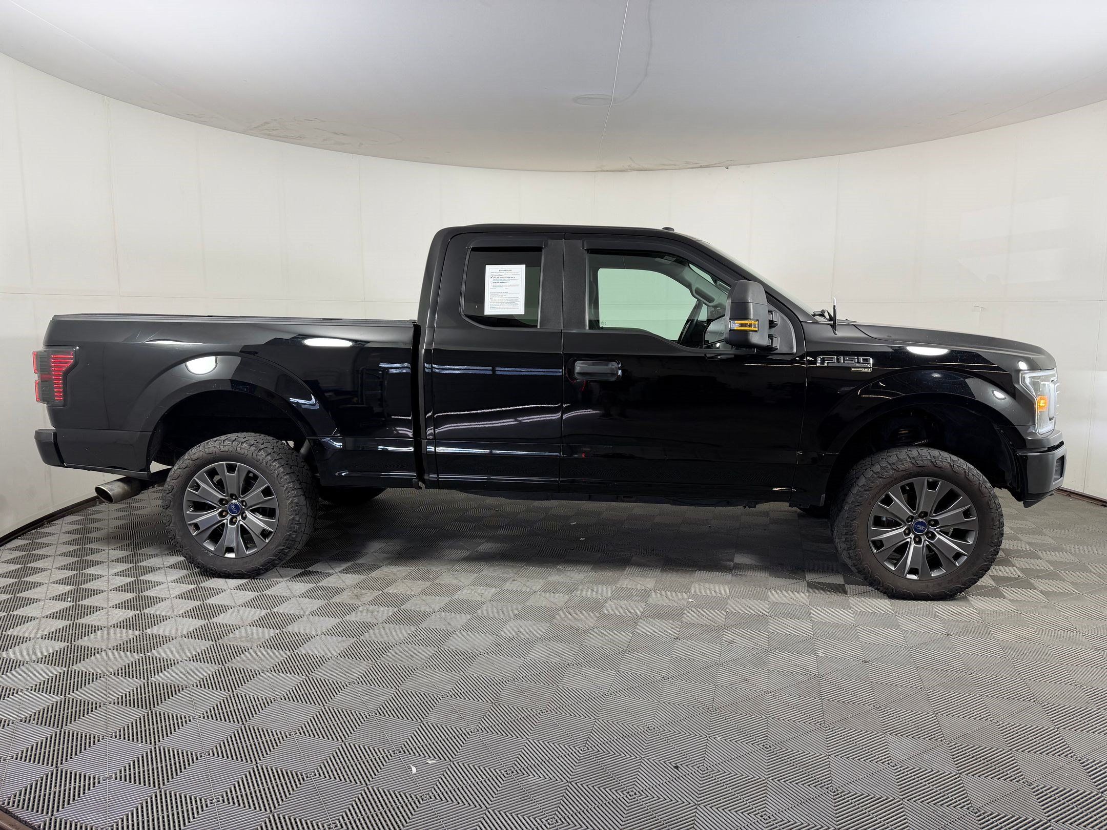 Used 2018 Ford F150 XL w/ Equipment Group 101A Mid AWD/4WD image 8