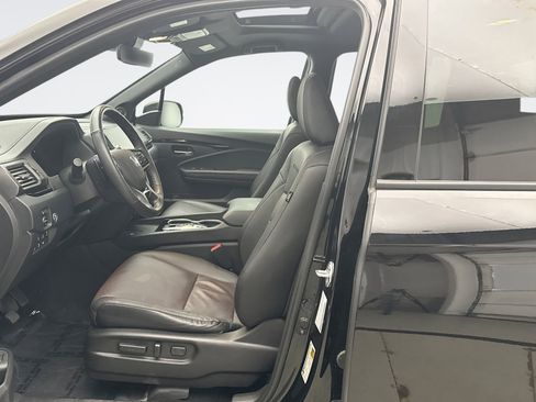 Used 2024 Honda Ridgeline Black Edition image 11