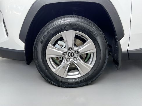 Used 2025 Toyota RAV4 XLE w/ Convenience Package FWD image 14