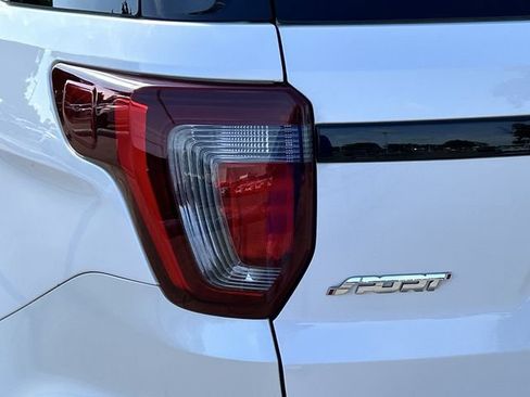 Used 2017 Ford Explorer Sport w/ Equipment Group 401A AWD/4WD image 7