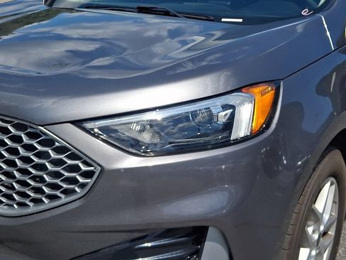 Used 2024 Ford Edge SEL AWD/4WD image 9