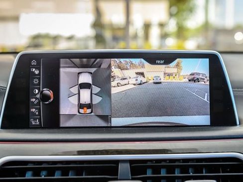 Used 2016 BMW 740i image 19