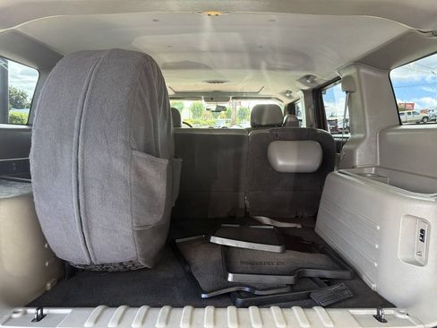 Used 2003 HUMMER H2 w/ Preferred Equipment Group AWD/4WD image 6