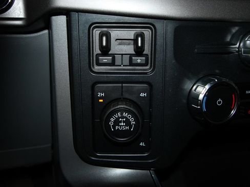 Used 2026 Ford F150 XLT w/ Equipment Group 302A MID AWD/4WD image 17
