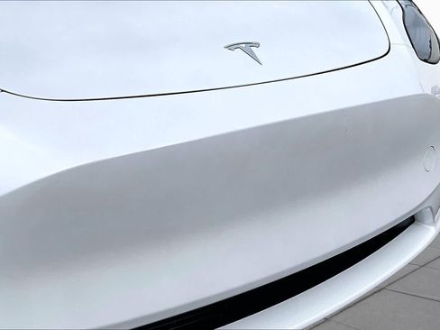 Used 2024 Tesla Model Y Performance AWD/4WD image 28