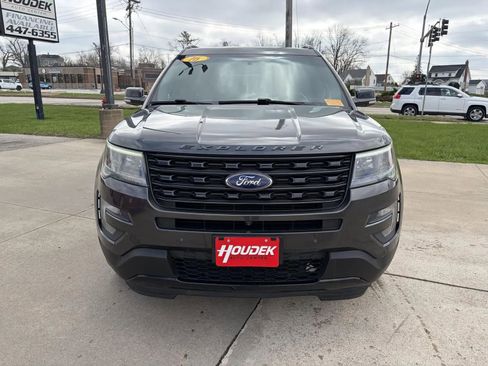 Used 2016 Ford Explorer Sport w/ Equipment Group 401A image 2