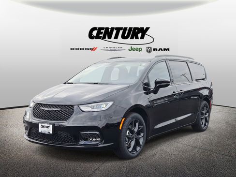 New 2026 Chrysler Pacifica Select w/ S Appearance Package image 7