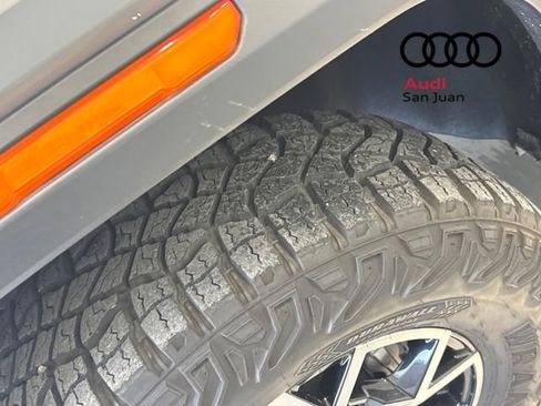 Used 2023 GMC Canyon AT4X image 7