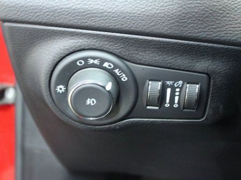 Used 2021 Jeep Compass Limited w/ Sun and Sound Group image 14