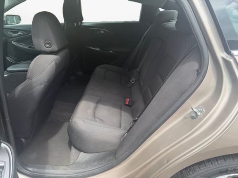 Used 2023 Chevrolet Malibu LT FWD image 15