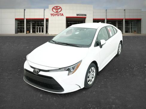 New 2026 Toyota Corolla LE FWD image 2