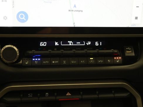 Used 2025 Toyota Sequoia Limited AWD/4WD image 23