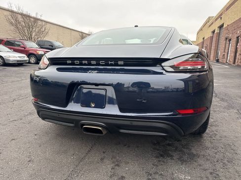 Used 2018 Porsche 718 Cayman image 16