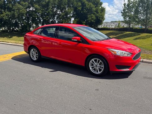 Used 2016 Ford Focus SE FWD image 35